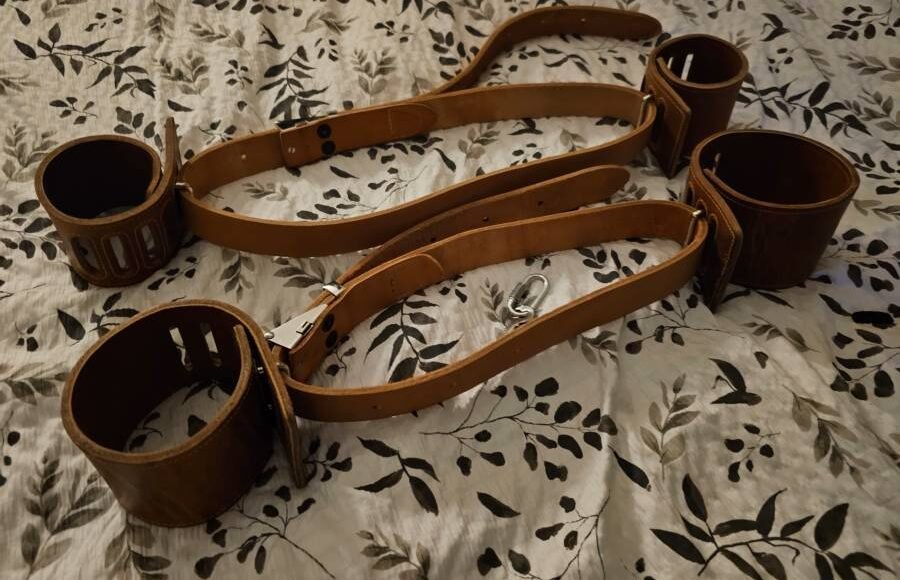 Genuine New Old Stock - 'NOS' Humane Restraints kit for sale - UK 